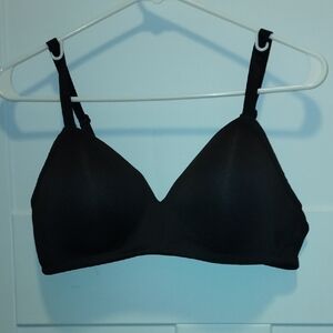 Black Wireless Bra